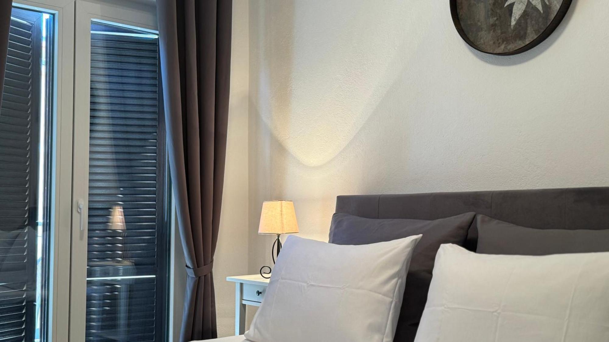 Apartments Ein Haus In Der Sonne مالينسكا المظهر الخارجي الصورة
